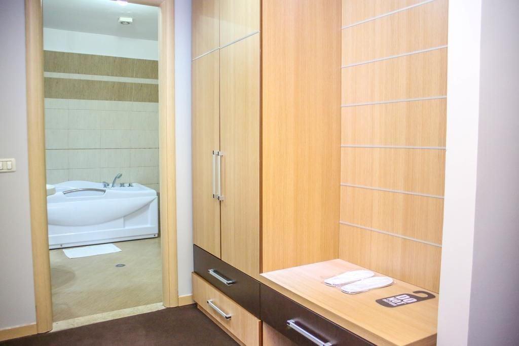 Hotel Vila Aeroport Rinas Dış mekan fotoğraf