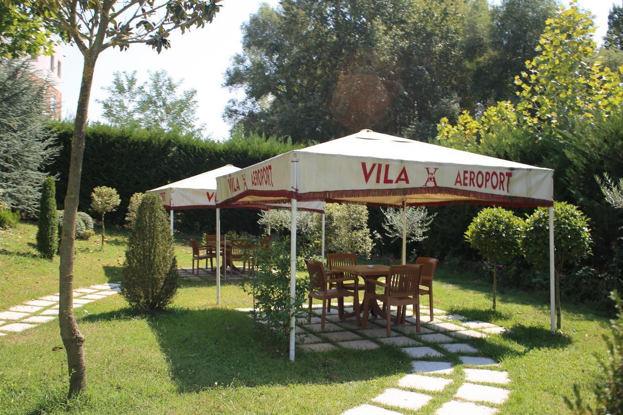 Hotel Vila Aeroport Rinas Dış mekan fotoğraf