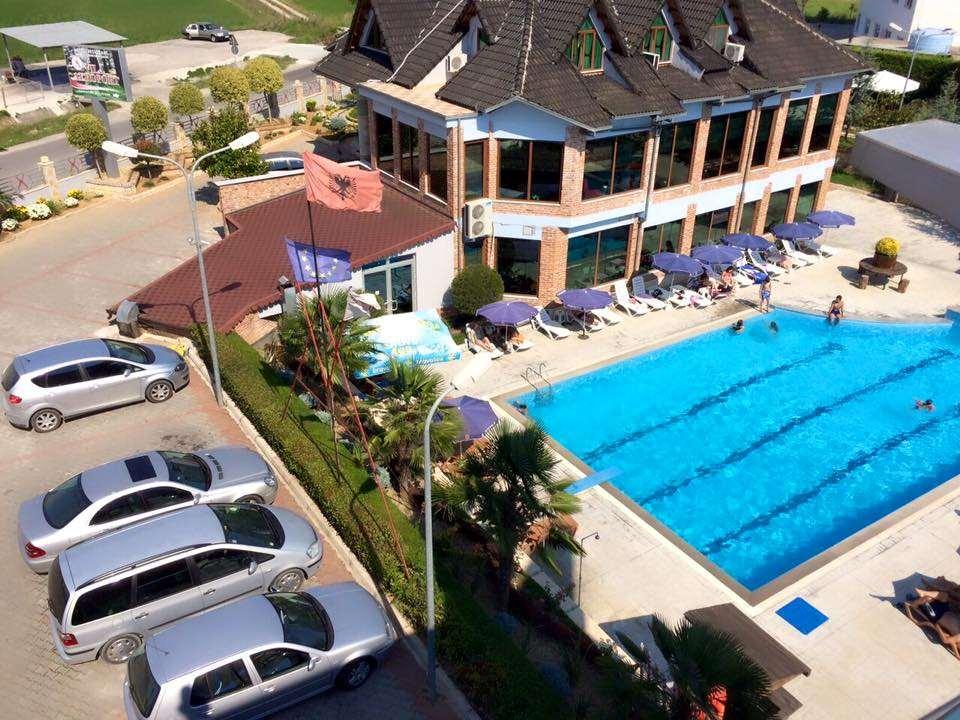 Hotel Vila Aeroport Rinas Konforlar fotoğraf